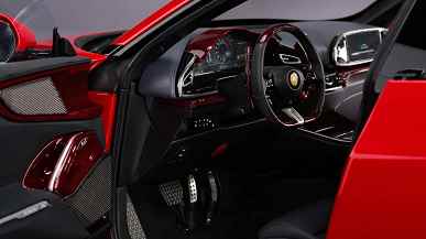 Ferrari Purosangue geçidi 8 kat küçültüldü ve 15.000 dolara satılıyor.  Bu para için oldukça büyük bir Lada Vesta satın alabilirsiniz.