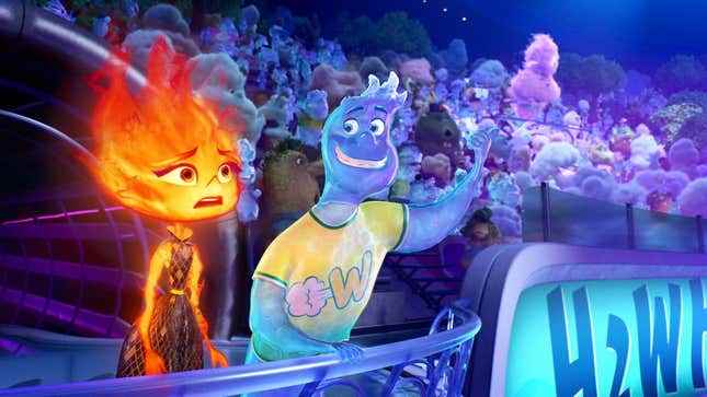 Pixar'ın Elemental filminde Ember ve Wade.