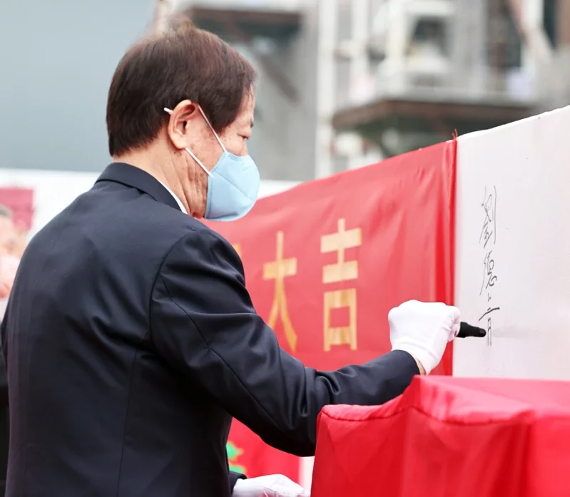 TSMC başkanı, 3 nanometre çip üretimi için Tayvan'ın Tainan kentinde düzenlenen bir törene katıldı