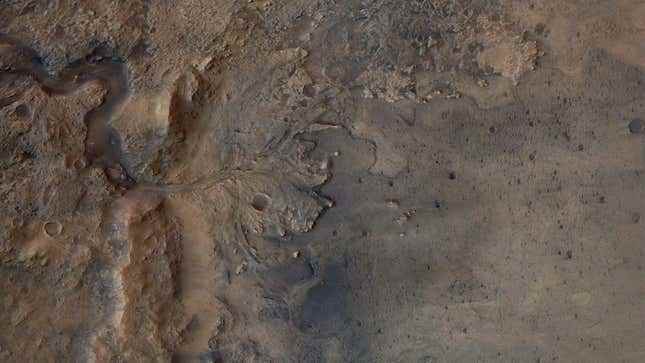 Mars'ın Jezero Krateri'ne akan eski bir nehir deltası.