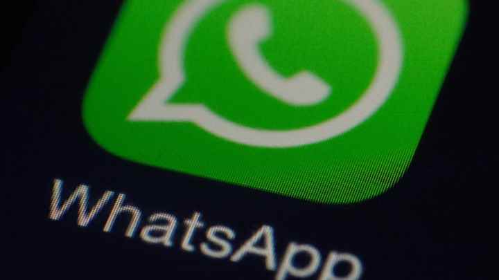 WhatsApp yakında Kanallara emoji mesajı tepkileri ekleyebilir