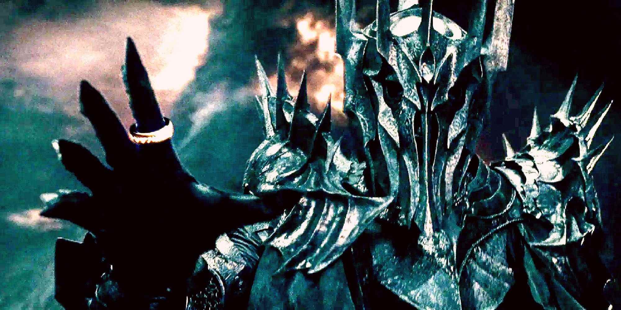 Yüzük Kardeşliği'nde Sauron zırhlı ve Tek Yüzük takıyor